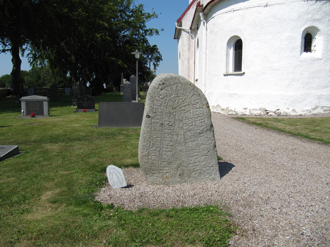 Fil:Stora Köpingestenen 2.jpg