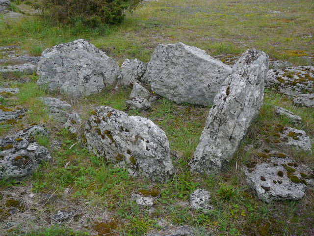 Fil:Röse Kauparve 3.jpg