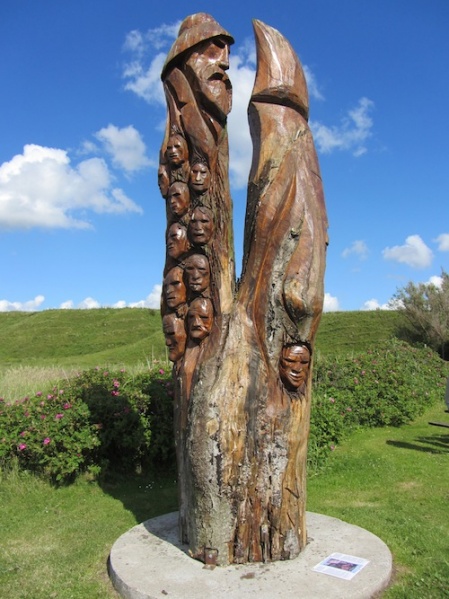 Fil:Bjergfolkenes overfart 1.jpg