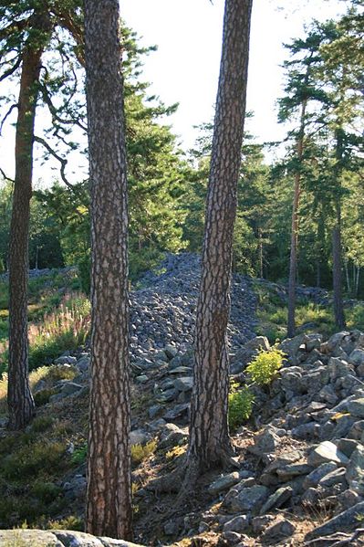 Fil:Tarsta Fornborg 2.jpg