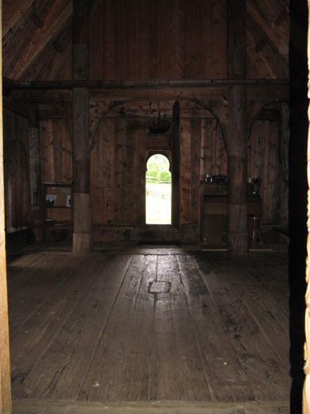 Fil:Øye stavkirke i Valdres 5.jpg