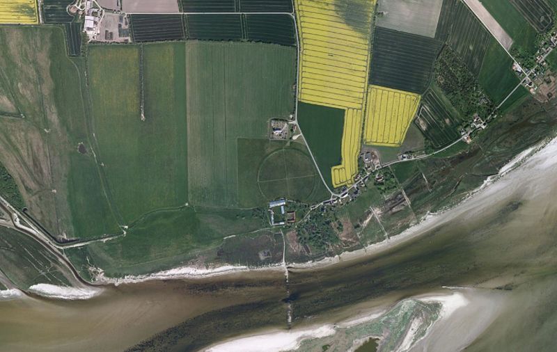 Fil:Aggersborg Flyfoto COWI.jpg