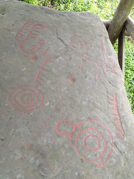 Fil:Helleristningsstein på Sundvollen 6.jpg